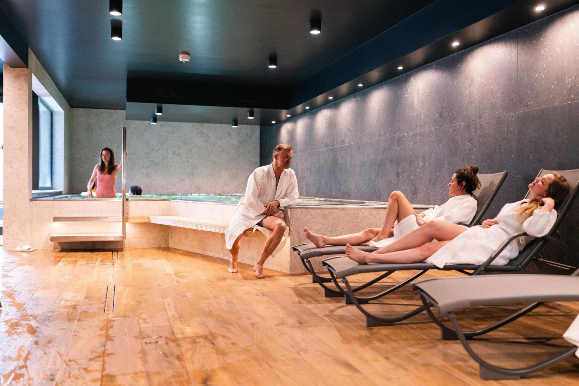 Elsa Spa Apartments トゥクス エクステリア 写真
